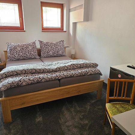 Hotel Koruna Rožnov pod Radhoštěm Kültér fotó