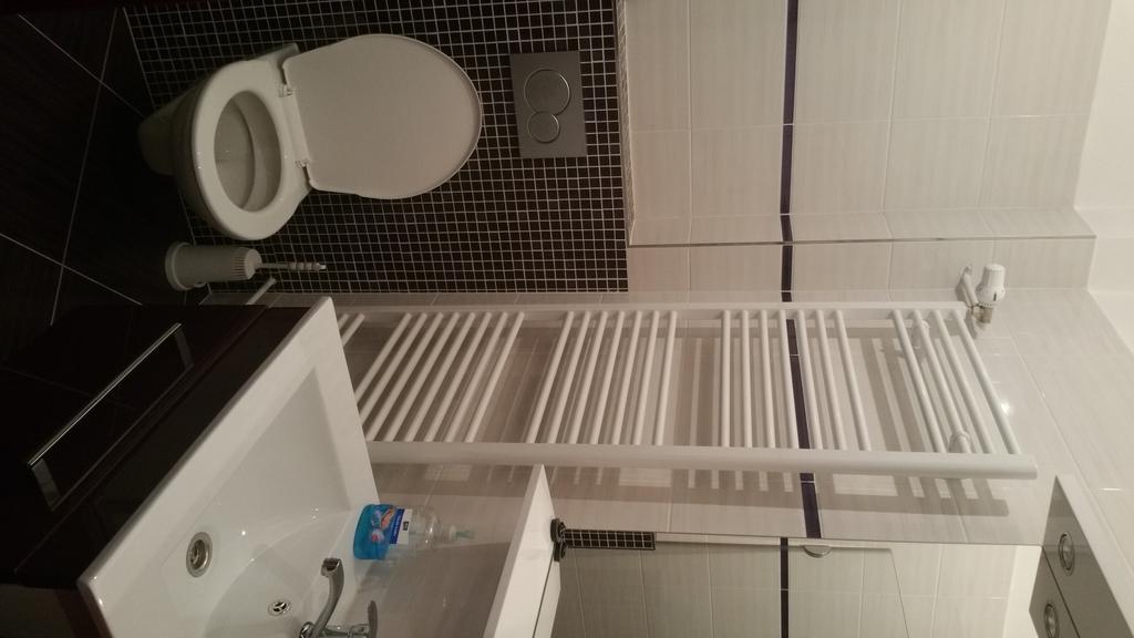 Hotel Koruna Rožnov pod Radhoštěm Kültér fotó