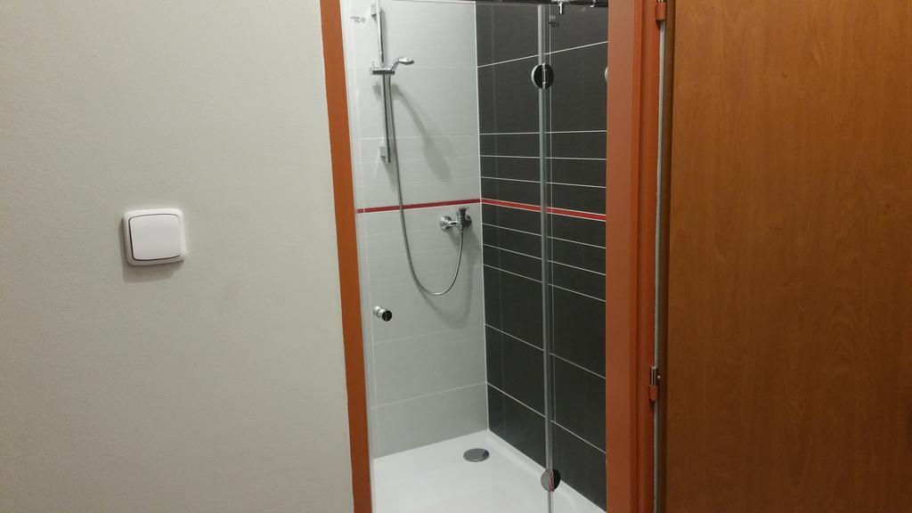 Hotel Koruna Rožnov pod Radhoštěm Kültér fotó