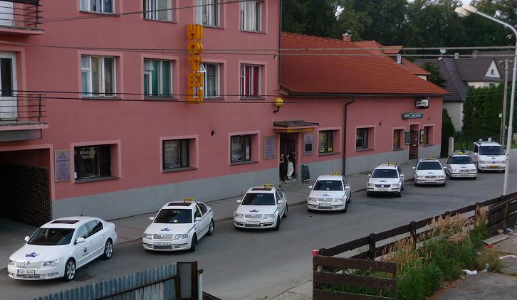 Hotel Koruna Rožnov pod Radhoštěm Kültér fotó